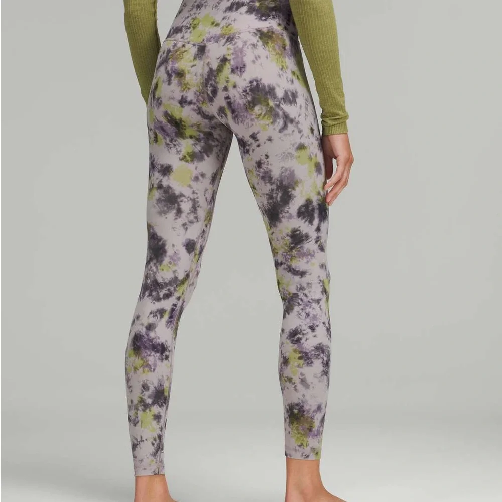 Lululemon Align High-Rise Pant 28"
Radial Tie Dye Mauve Grey Multi
Size 2 - Picture 4 of 8
